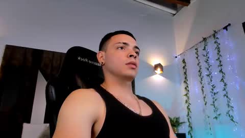 MAX online show from February 11, 10:50 pm