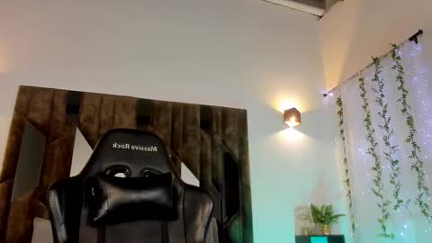 MAX online show from February 18, 12:59 am