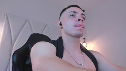 MAX online show from February 26, 12:16 am