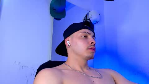 MAX online show from September 23, 9:51 pm