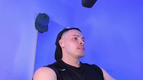 MAX online show from September 27, 10:37 pm