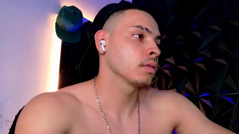 MAX online show from October 5, 4:33 am