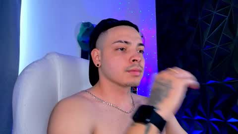 MAX online show from January 7, 7:38 pm