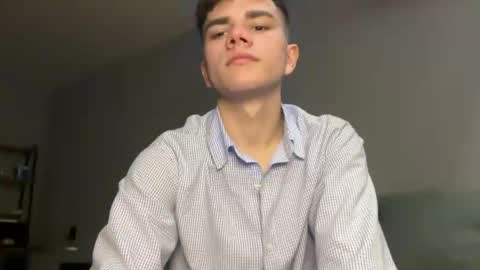 Snapshot of maxwoolf chatting on April 30, 5:19 pm Max online show from April 30, 5:19 pm