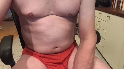 Snapshot of maxx_martin chatting on October 24, 7:05 am Max online show from October 24, 7:05 am