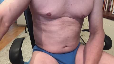 Snapshot of maxx_martin chatting on October 29, 7:32 am Max online show from October 29, 7:32 am