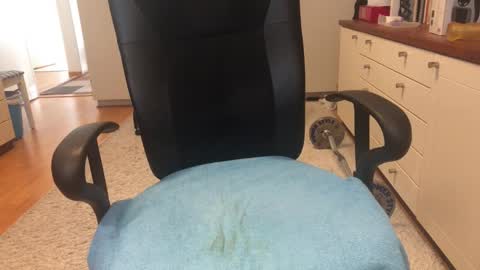 Snapshot of maxx_martin chatting on February 3, 8:19 am Max online show from February 3, 8:19 am