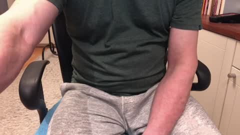 Snapshot of maxx_martin chatting on April 7, 3:29 am Max online show from April 7, 3:29 am