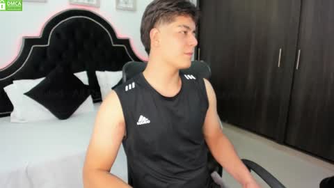 Maxxi online show from January 8, 7:45 pm