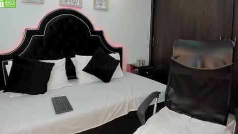 Maxxi online show from February 25, 9:24 pm