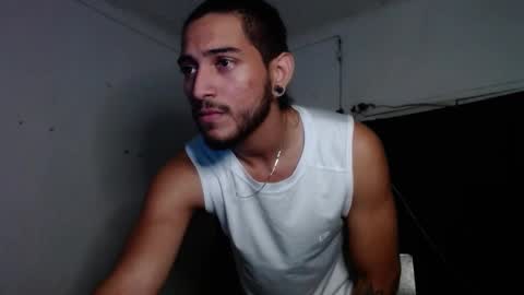 Snapshot of maxximus_10 chatting on January 2, 7:44 am maxximus_10 online show from January 2, 7:44 am