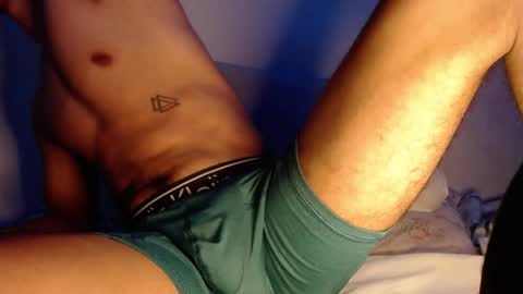 Snapshot of maxximus_10 chatting on January 29, 9:01 am maxximus_10 online show from January 29, 9:01 am