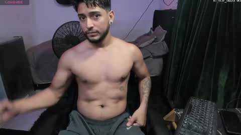 maxximus_10 online show from July 31, 6:57 am