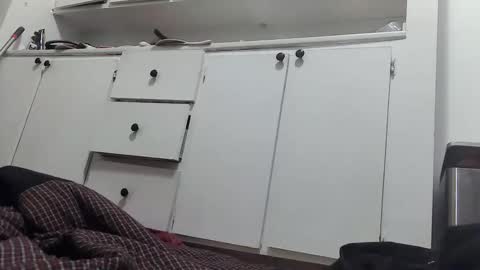 Snapshot of maxxou69hot chatting on January 9, 8:32 pm maxxou69hot online show from January 9, 8:32 pm