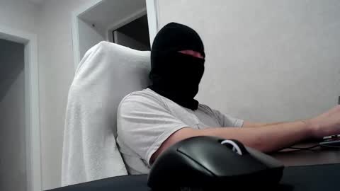 Snapshot of maxxx_burn chatting on February 1, 11:36 pm Maxxx Burn online show from February 1, 11:36 pm