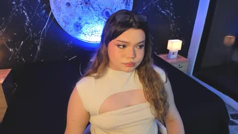 Maxine Minx online show from October 5, 4:00 am