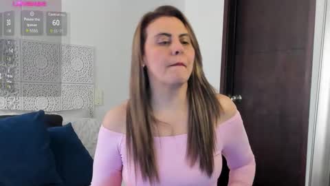 Victoria online show from February 6, 3:04 pm