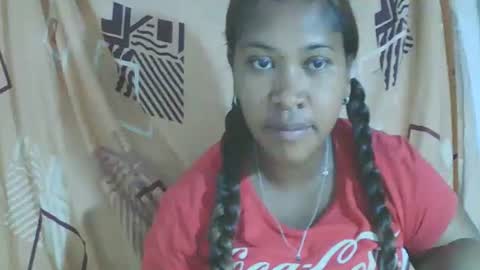 may595642 online show from April 27, 7:50 am