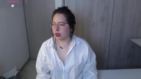 May online show from October 5, 2:32 am