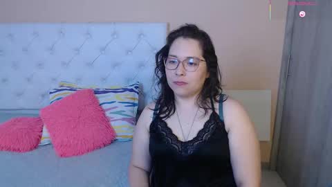 May online show from January 5, 8:34 pm