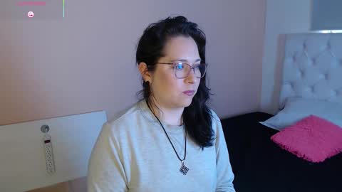 May online show from February 3, 10:15 pm