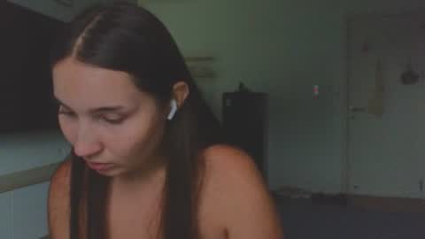 Dani and May online show from June 13, 10:57 am