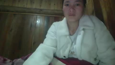 Snapshot of may_vietnamese chatting on March 6, 1:46 am may_vietnamese online show from March 6, 1:46 am