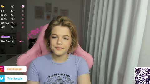 Snapshot of maya_blonde18 chatting on December 8, 3:10 am Maya online show from December 8, 3:10 am