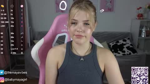 Snapshot of maya_blonde18 chatting on October 1, 4:07 am Maya online show from October 1, 4:07 am