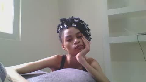 Snapshot of maya_dol chatting on April 17, 7:00 am maya online show from April 17, 7:00 am