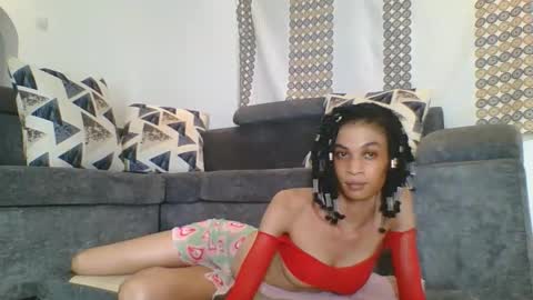 Snapshot of maya_dol chatting on April 24, 9:06 pm maya online show from April 24, 9:06 pm