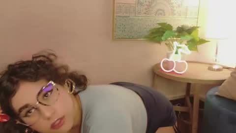 maya_house online show from April 29, 5:00 am