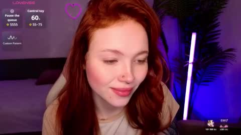 Snapshot of maya_light chatting on February 19, 2:07 am Maya online show from February 19, 2:07 am