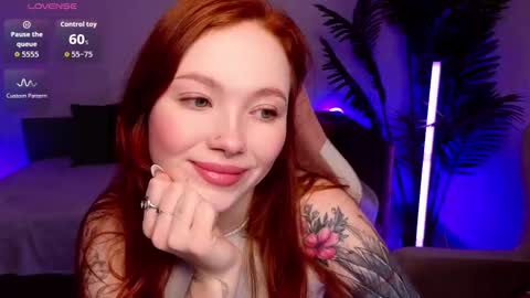 Snapshot of maya_light chatting on February 25, 2:10 am Maya online show from February 25, 2:10 am