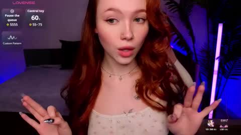 Snapshot of maya_light chatting on March 28, 3:06 am Maya online show from March 28, 3:06 am