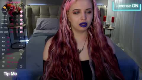 Maya Mils online show from March 9, 4:05 am