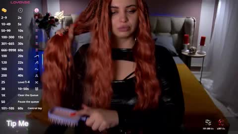 Maya Mils online show from September 12, 1:17 am