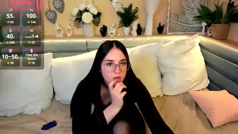 maya_winters online show from August 8, 11:34 am