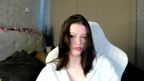 Snapshot of mayaamimi chatting on June 7, 1:10 am Mimi online show from June 7, 1:10 am