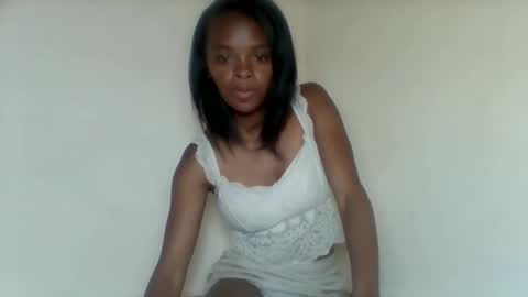 Snapshot of mayalabelle chatting on November 1, 9:00 am mayalabelle online show from November 1, 9:00 am