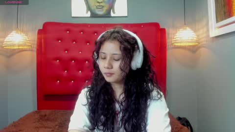 Snapshot of mayamoira chatting on January 17, 11:49 am Maya online show from January 17, 11:49 am