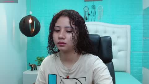 Snapshot of mayamoira chatting on January 26, 12:11 pm Maya online show from January 26, 12:11 pm