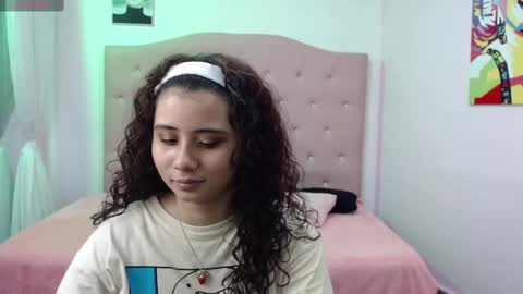 Snapshot of mayamoira chatting on March 12, 7:28 pm Maya online show from March 12, 7:28 pm