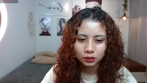 Snapshot of mayamoira chatting on September 27, 12:21 pm Maya online show from September 27, 12:21 pm