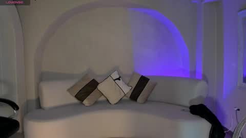 Maya online show from February 25, 3:49 am