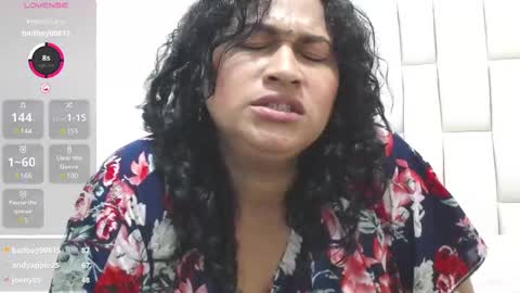 Snapshot of mayanindharani chatting on February 25, 10:18 pm Maya online show from February 25, 10:18 pm