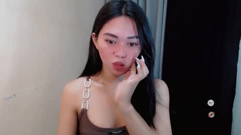 Snapshot of mayasally_ chatting on December 24, 6:22 am mayasally_ online show from December 24, 6:22 am