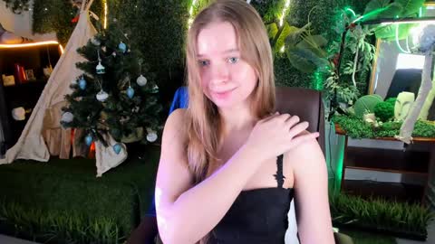 Snapshot of mayasinabon chatting on December 17, 12:11 pm mayasinabon online show from December 17, 12:11 pm