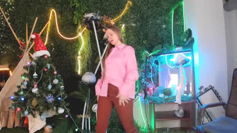 Snapshot of mayasinabon chatting on December 25, 12:15 pm mayasinabon online show from December 25, 12:15 pm