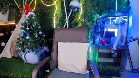 Snapshot of mayasinabon chatting on December 31, 12:15 pm mayasinabon online show from December 31, 12:15 pm